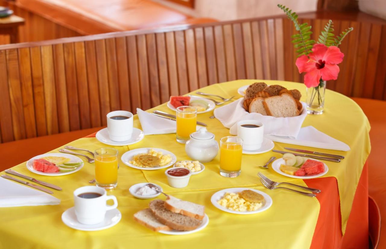 Hotel Mainao Puerto Ayora  Bagian luar foto