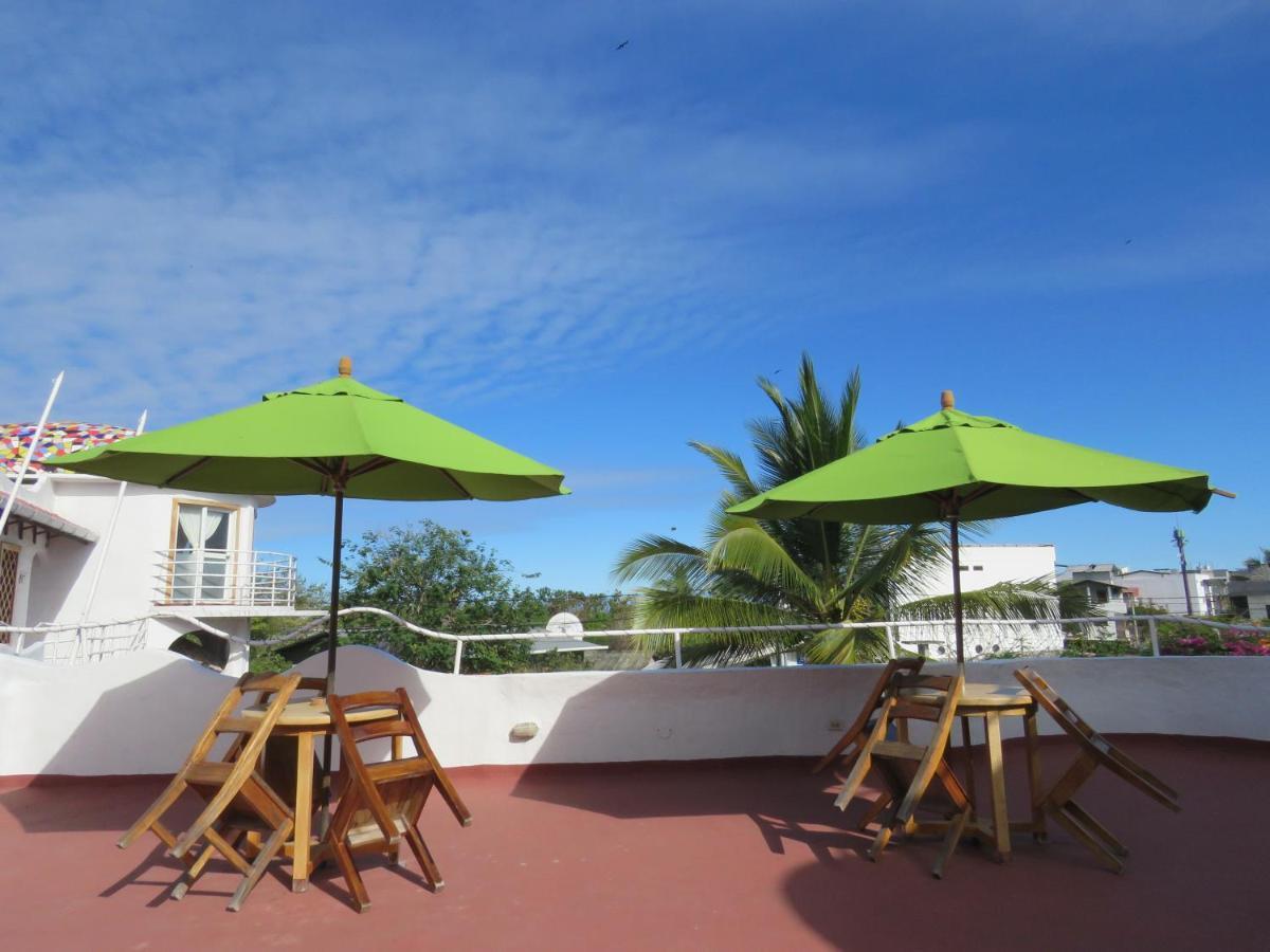 Hotel Mainao Puerto Ayora  Bagian luar foto